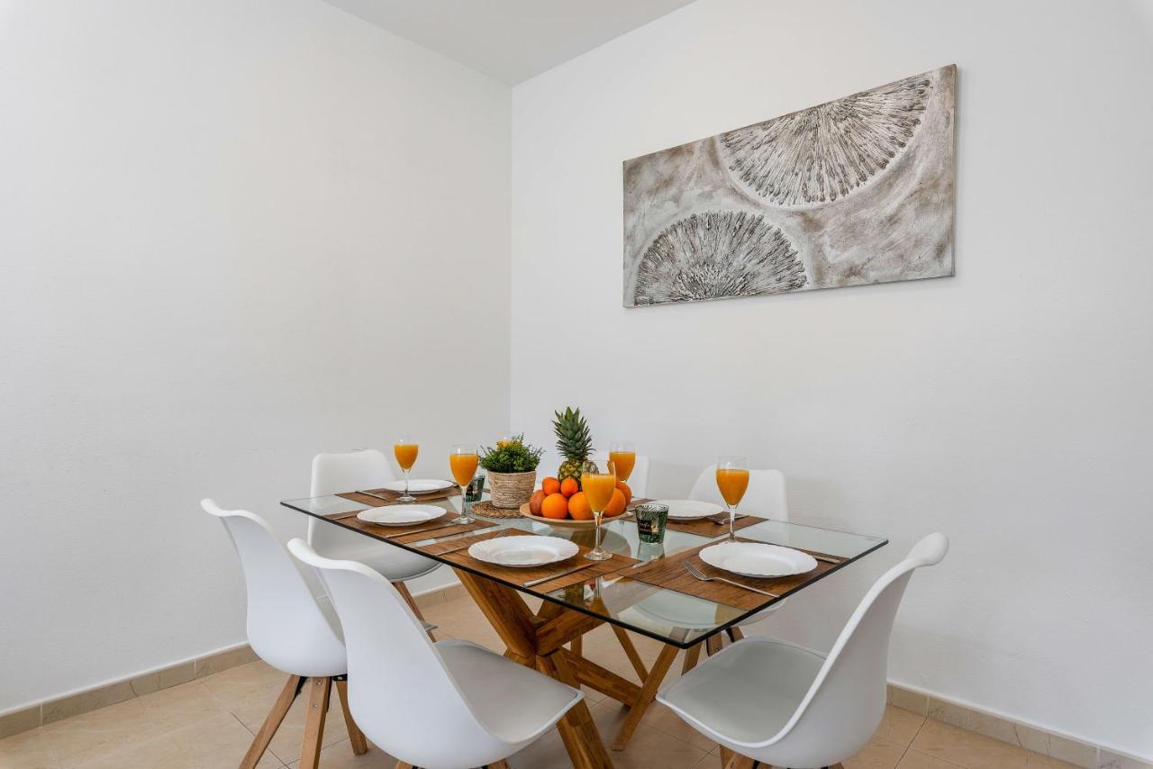 Apartment Happy - Plusholidays กัลเป ภายนอก รูปภาพ