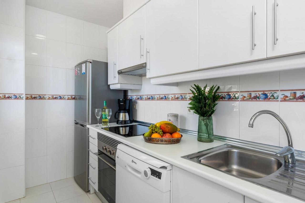Apartment Happy - Plusholidays กัลเป ภายนอก รูปภาพ